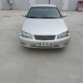 Toyota Camry 2000