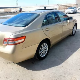 Toyota Camry 2011