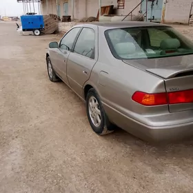 Toyota Camry 2000