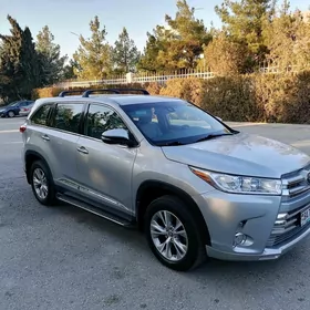 Toyota Highlander 2019