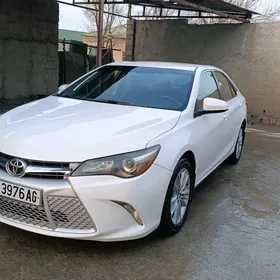 Toyota Camry 2017