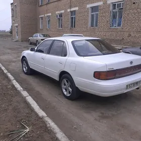 Toyota Camry 1993