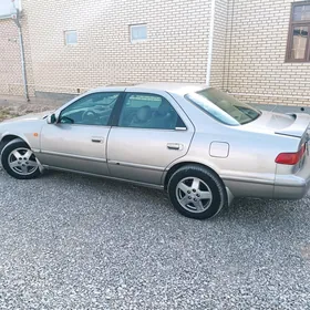 Toyota Camry 1999