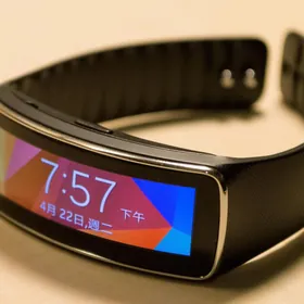 Samsung galaxy gear fit watch