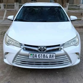 Toyota Camry 2017