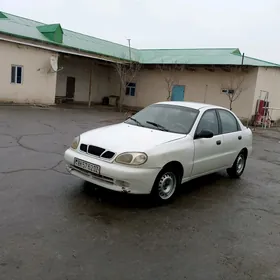 Daewoo Lanos 1999