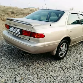 Toyota Camry 1999