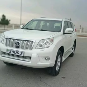 Toyota Land Cruiser Prado 2013