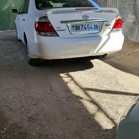 Toyota Camry 2004