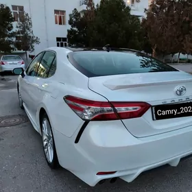 Toyota Camry 2020