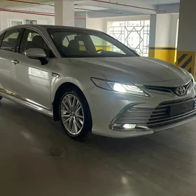 Toyota Camry 2022