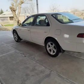 Toyota Camry 1999