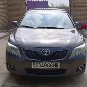 Toyota Camry 2011