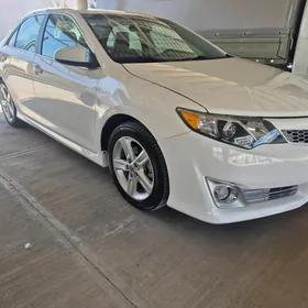 Toyota Camry 2013