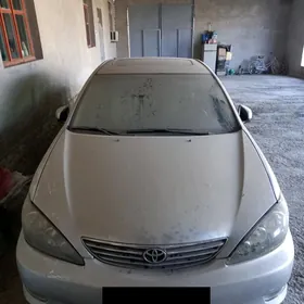 Toyota Camry 2004