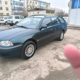 Toyota Avensis 2002