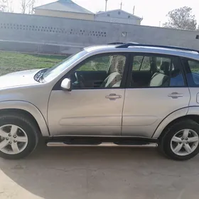 Toyota RAV4 2004