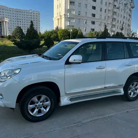 Toyota Land Cruiser Prado 2011