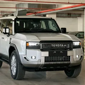 Toyota Land Cruiser Prado 2025