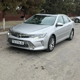 Toyota Camry 2018