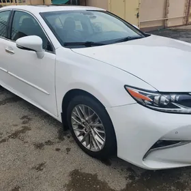 Lexus ES 350 2017