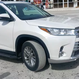 Toyota Highlander 2018