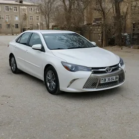 Toyota Camry 2015