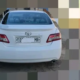 Toyota Camry 2010