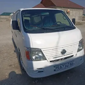 Nissan Urvan 2008