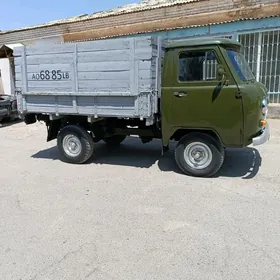 UAZ 452 1984