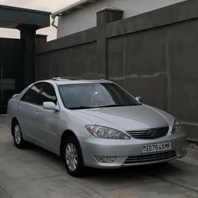 Toyota Camry 2004