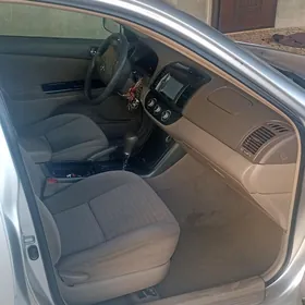 Toyota Camry 2005