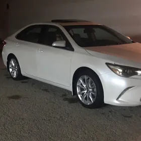 Toyota Camry 2016