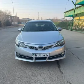 Toyota Camry 2013