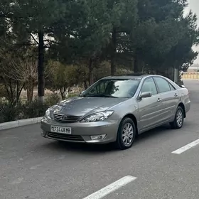 Toyota Camry 2005