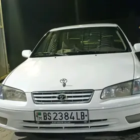 Toyota Camry 2000