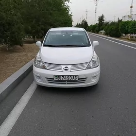 Nissan Versa 2010