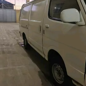 Toyota Hiace 1996