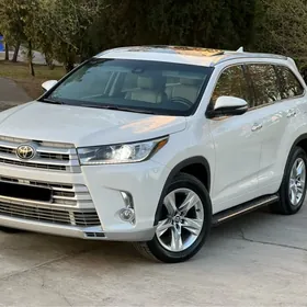 Toyota Highlander 2017