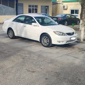 Toyota Camry 2004