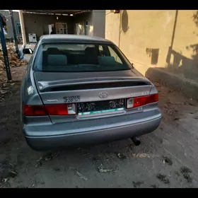 Toyota Camry 2001