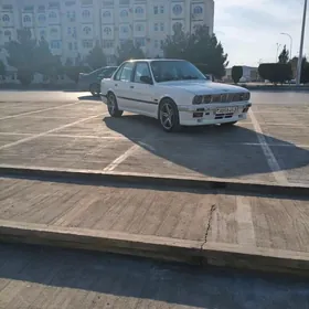 BMW 325 1986