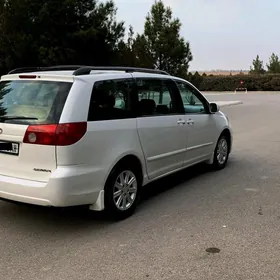 Toyota Sienna 2006