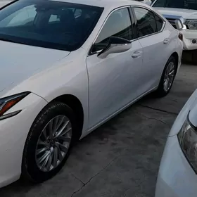 Lexus ES 350 2019