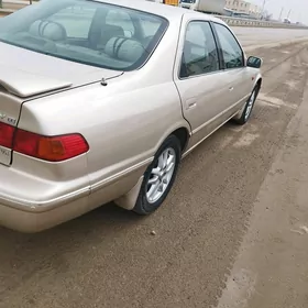 Toyota Camry 1999