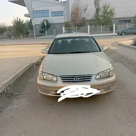 Toyota Camry 1999