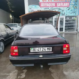 Opel Vectra 1992