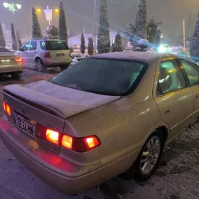 Toyota Camry 1998