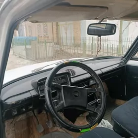 Lada 2111 1980