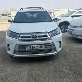 Toyota Highlander 2018